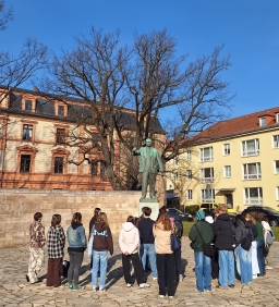 253aef7b d80c 4d11 99c5 abe66f783e09